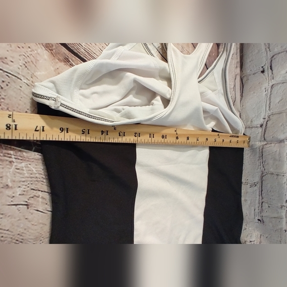 Nike Racer Back Color Block Tank XL - Picture 8 of 10